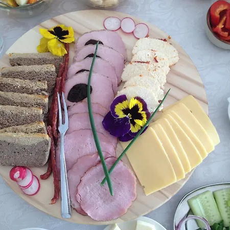 W Jabloniowym Sadzie * Jeżyce