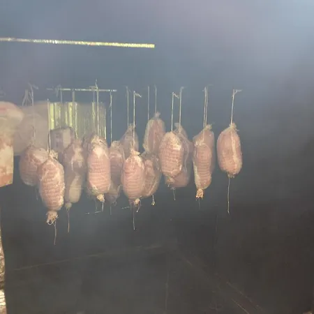 W Jabloniowym Sadzie *