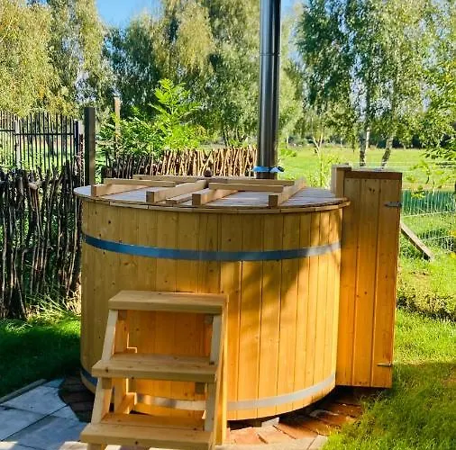 W Jabloniowym Sadzie Jezyce