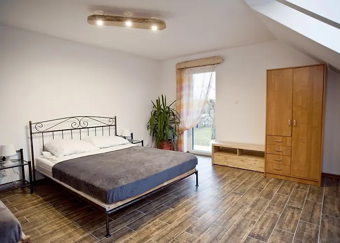 Agroturismo W Jabloniowym Sadzie Jezyce