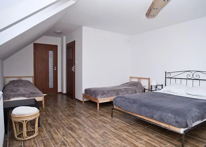 W Jabloniowym Sadzie