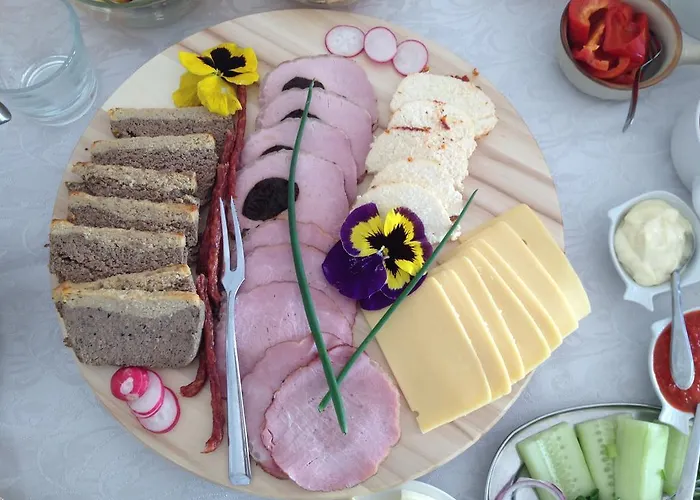 W Jabloniowym Sadzie * Jezyce